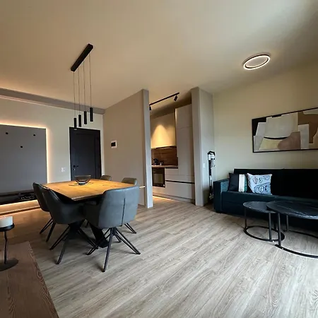 Heidi 브렌조네 술 가르다